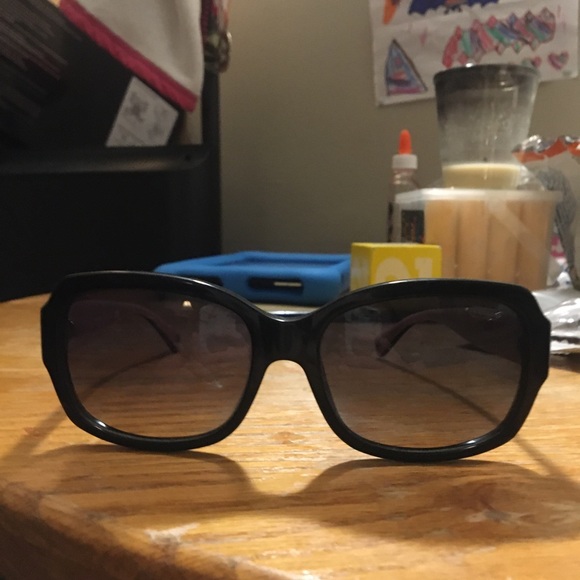 BEAUTIFUL COACH SUNGLASSES!!!💖 - Picture 2 of 5